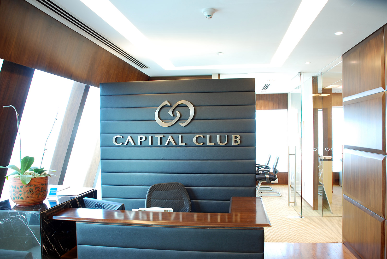 Capital-Club08