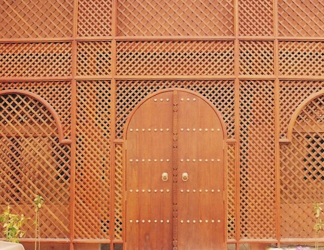 American Mission Hospital, Manama external wood cladding